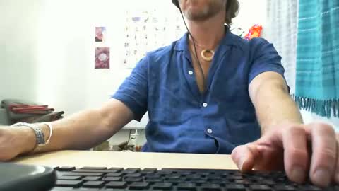 Snapshot of 555tony555 chatting on January 2025 09:40:02 PM 555tony555 online show from January 2025 09:40:02 PM