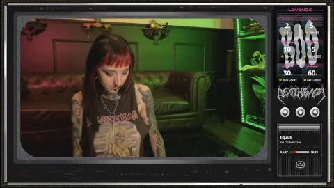 Juune online show from May 2026 07:12:02 PM