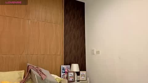 Snapshot of 666sweetandspicy chatting on October 2025 01:42:01 AM Lilith Sofi online show from October 2025 01:42:01 AM