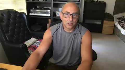 daddy vegas  for single women and couples here online show from March 2026 08:01:02 PM