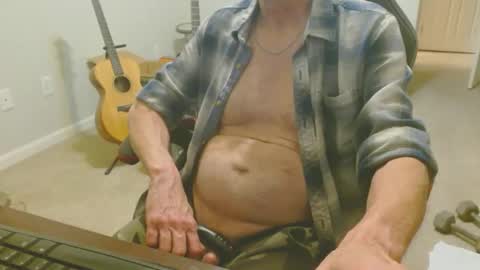 6stringer62 online show from February 2025 01:51:01 AM