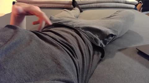 Snapshot of 87johnny chatting on December 2024 05:45:02 PM 87johnny online show from December 2024 05:45:02 PM