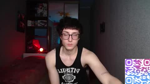 Phillip online show from December 2025 06:58:01 PM