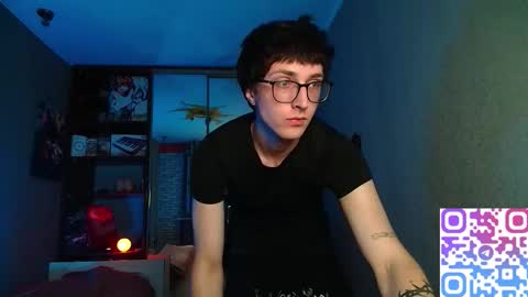 Phillip online show from December 2025 07:10:01 PM