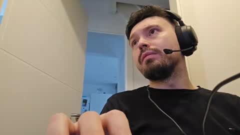 8inchdude93 online show from April 2026 08:08:01 AM