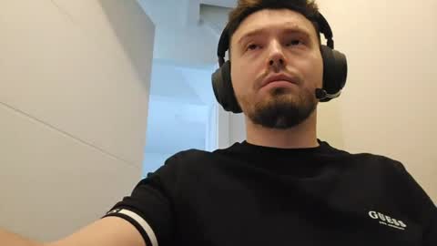 8inchdude93 online show from May 2026 10:56:01 AM