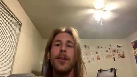 CoralShark online show from May 2026 03:22:01 AM