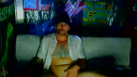 Snapshot of 8inspyder chatting on October 2025 11:05:02 PM EvelDicknievel1 online show from October 2025 11:05:02 PM
