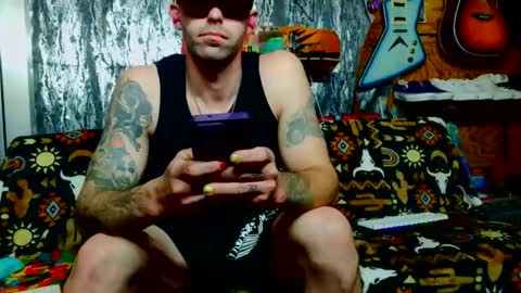 Snapshot of 8inspyder chatting on November 2025 03:44:01 PM EvelDicknievel1 online show from November 2025 03:44:01 PM