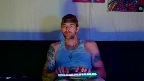 Snapshot of 8inspyder chatting on December 2025 07:38:01 AM EvelDicknievel1 online show from December 2025 07:38:01 AM