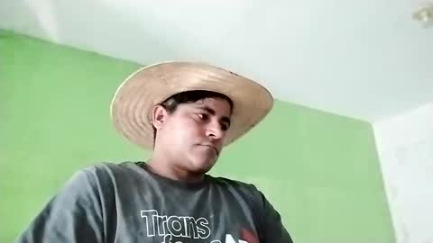 Snapshot of 9vinhocamshow chatting on January 2025 02:52:02 PM 9vinhocamshow online show from January 2025 02:52:02 PM