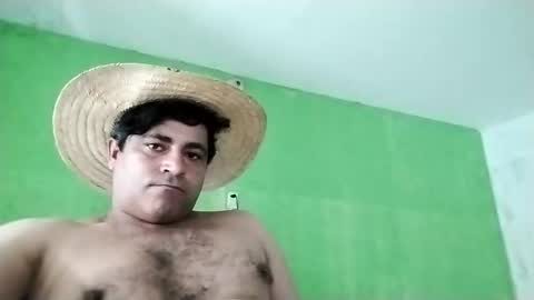 Snapshot of 9vinhocamshow chatting on January 2025 04:28:02 PM 9vinhocamshow online show from January 2025 04:28:02 PM