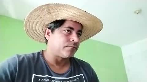 Snapshot of 9vinhocamshow chatting on January 2025 11:43:01 AM 9vinhocamshow online show from January 2025 11:43:01 AM