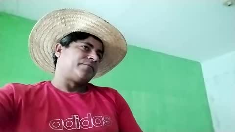 Snapshot of 9vinhocamshow chatting on January 2025 12:06:02 PM 9vinhocamshow online show from January 2025 12:06:02 PM