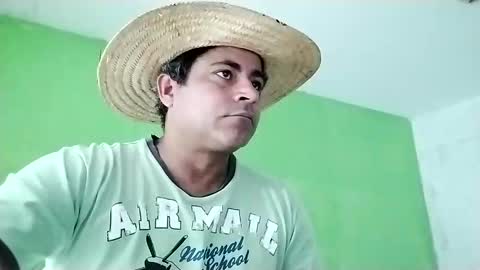 Snapshot of 9vinhocamshow chatting on January 2025 11:56:02 AM 9vinhocamshow online show from January 2025 11:56:02 AM