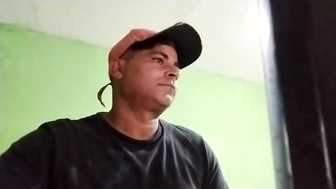 Snapshot of 9vinhocamshow chatting on January 2025 11:33:01 PM 9vinhocamshow online show from January 2025 11:33:01 PM