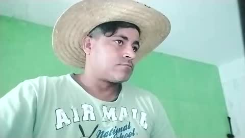 Snapshot of 9vinhocamshow chatting on February 2025 11:30:01 AM 9vinhocamshow online show from February 2025 11:30:01 AM