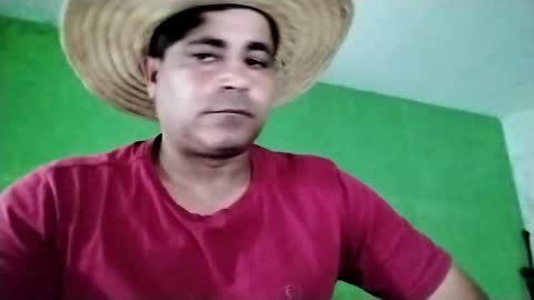 Snapshot of 9vinhocamshow chatting on February 2025 06:15:02 PM 9vinhocamshow online show from February 2025 06:15:02 PM