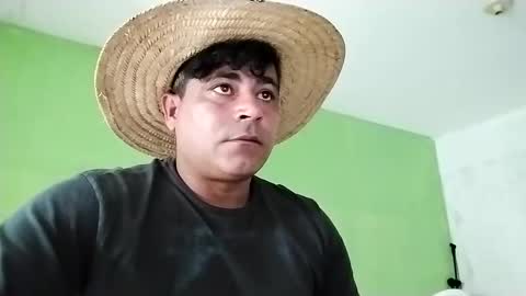 Snapshot of 9vinhocamshow chatting on February 2025 11:36:01 AM 9vinhocamshow online show from February 2025 11:36:01 AM