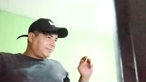 Snapshot of 9vinhocamshow chatting on February 2025 10:54:01 PM 9vinhocamshow online show from February 2025 10:54:01 PM