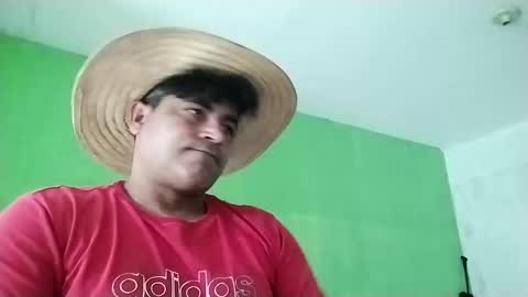 Snapshot of 9vinhocamshow chatting on February 2025 12:10:02 PM 9vinhocamshow online show from February 2025 12:10:02 PM