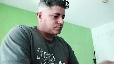 Snapshot of 9vinhocamshow chatting on February 2025 12:19:01 PM 9vinhocamshow online show from February 2025 12:19:01 PM