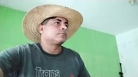 Snapshot of 9vinhocamshow chatting on March 2025 12:23:01 PM 9vinhocamshow online show from March 2025 12:23:01 PM