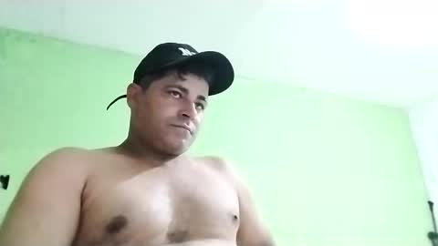 Snapshot of 9vinhocamshow chatting on March 2025 10:54:01 PM 9vinhocamshow online show from March 2025 10:54:01 PM