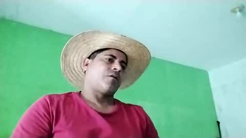 Snapshot of 9vinhocamshow chatting on March 2025 11:37:02 AM 9vinhocamshow online show from March 2025 11:37:02 AM