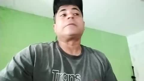 Snapshot of 9vinhocamshow chatting on March 2025 11:14:02 AM 9vinhocamshow online show from March 2025 11:14:02 AM