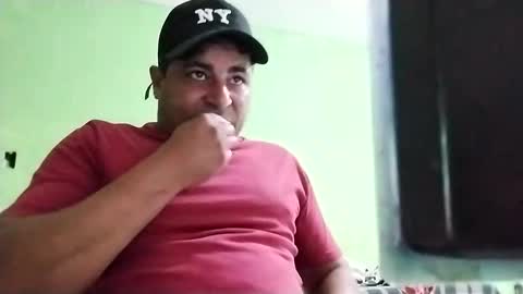 Snapshot of 9vinhocamshow chatting on March 2025 09:13:02 PM 9vinhocamshow online show from March 2025 09:13:02 PM