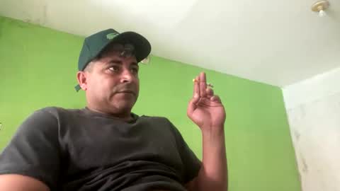 Snapshot of 9vinhocamshow chatting on September 2025 11:43:02 AM 9vinhocamshow online show from September 2025 11:43:02 AM