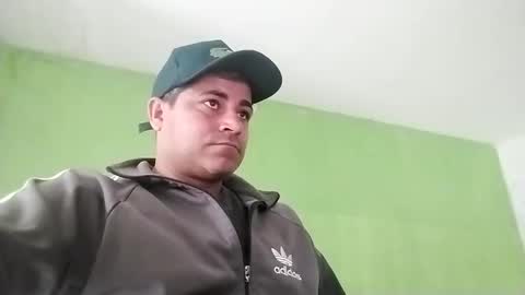 Snapshot of 9vinhocamshow chatting on September 2025 12:32:02 PM 9vinhocamshow online show from September 2025 12:32:02 PM