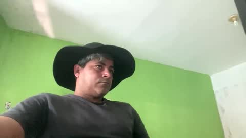 Snapshot of 9vinhocamshow chatting on October 2025 11:30:02 AM 9vinhocamshow online show from October 2025 11:30:02 AM