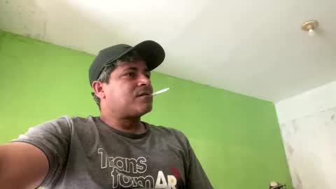 Snapshot of 9vinhocamshow chatting on October 2025 11:11:01 AM 9vinhocamshow online show from October 2025 11:11:01 AM