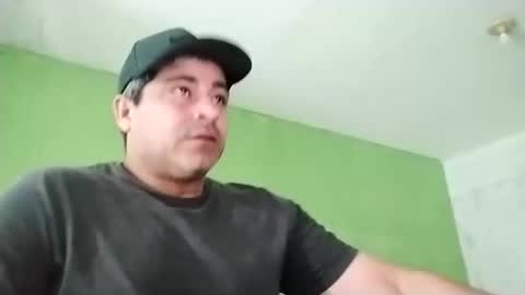 Snapshot of 9vinhocamshow chatting on October 2025 10:05:02 AM 9vinhocamshow online show from October 2025 10:05:02 AM