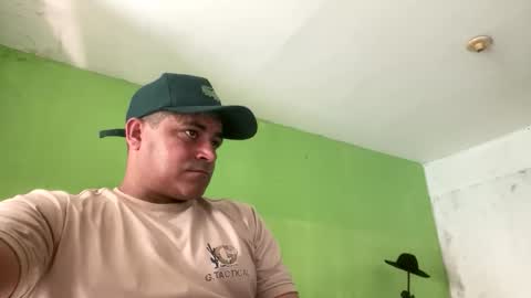 9vinhocamshow online show from February 2026 11:40:01 AM