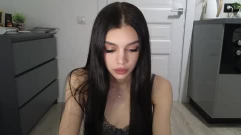 Snapshot of 9west chatting on April 2026 03:09:01 PM KARINA online show from April 2026 03:09:01 PM