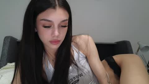 KARINA online show from May 2026 01:51:02 PM