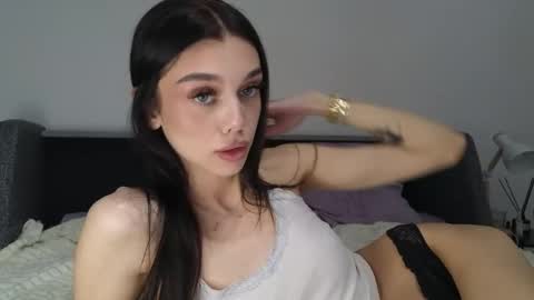KARINA online show from May 2026 12:22:02 PM