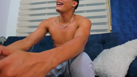 Snapshot of _0324 chatting on December 2024 12:09:01 AM rick online show from December 2024 12:09:01 AM