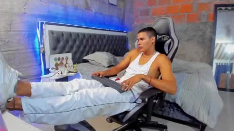 Snapshot of _0324 chatting on February 2025 03:14:02 AM rick online show from February 2025 03:14:02 AM