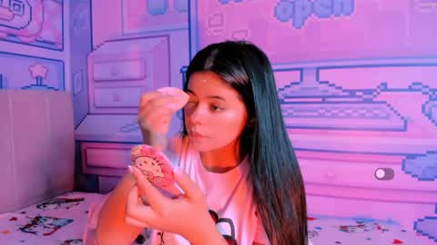 Snapshot of _18alice chatting on December 2024 02:46:01 AM Alice online show from December 2024 02:46:01 AM