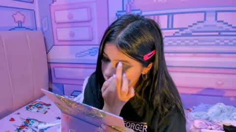 Snapshot of _18alice chatting on December 2024 05:29:02 AM Alice online show from December 2024 05:29:02 AM