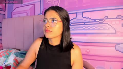 Snapshot of _18alice chatting on September 2025 03:17:02 AM Alice online show from September 2025 03:17:02 AM