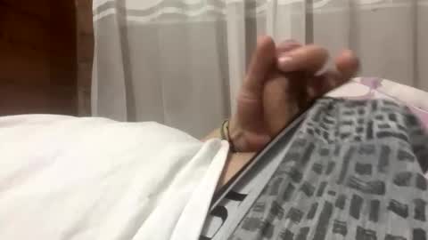 Snapshot of _18james12_ chatting on November 2025 04:06:02 AM _18james12_ online show from November 2025 04:06:02 AM