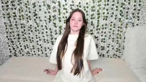 Snapshot of _52_ chatting on February 2025 04:31:01 AM EMILY AND MARCUS online show from February 2025 04:31:01 AM