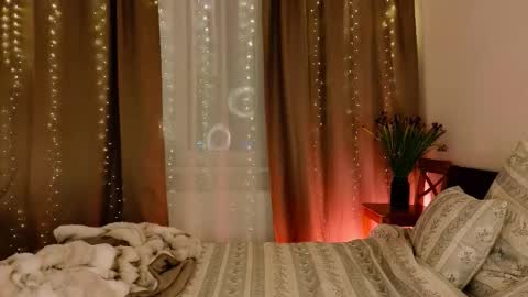 Willow online show from December 2025 09:12:02 PM