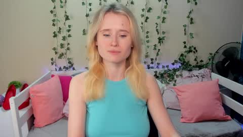 Snapshot of _adel_brooks_ chatting on January 2025 09:51:02 PM adel online show from January 2025 09:51:02 PM