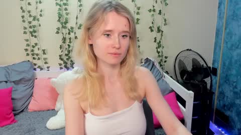 Snapshot of _adel_brooks_ chatting on February 2025 06:39:01 PM adel online show from February 2025 06:39:01 PM